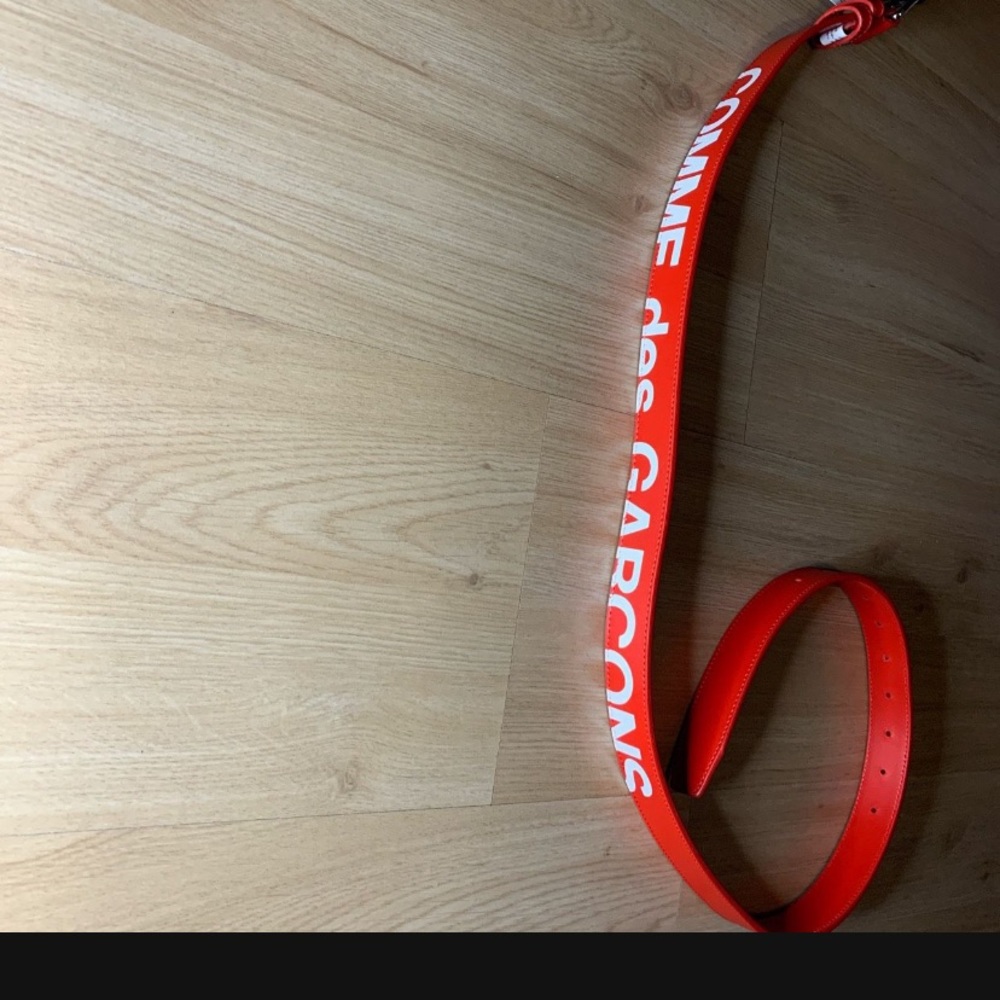 Comme Des garçons belt size medium